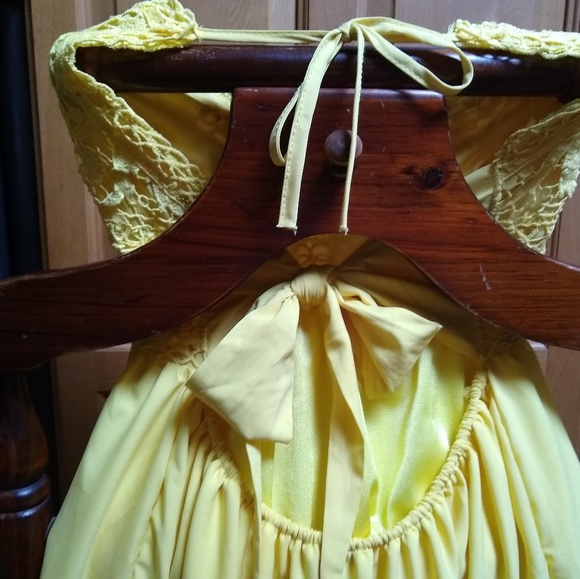 Halter Dress - Picture 4 of 5